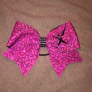 Cheer extreme bow